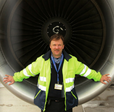 paul_jetengine_e.jpg